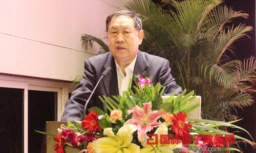 在"2014中国智慧政府发展年会"上，电子政务权威专家、国家行政学院教授汪玉凯发表主题演讲